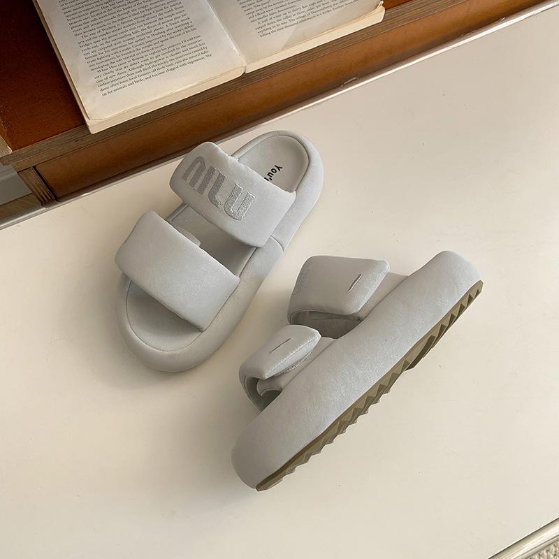 Fresh blue summer anti-skid thick-soled slippers for women's summer wear 2025 new soft-soled cool slippers