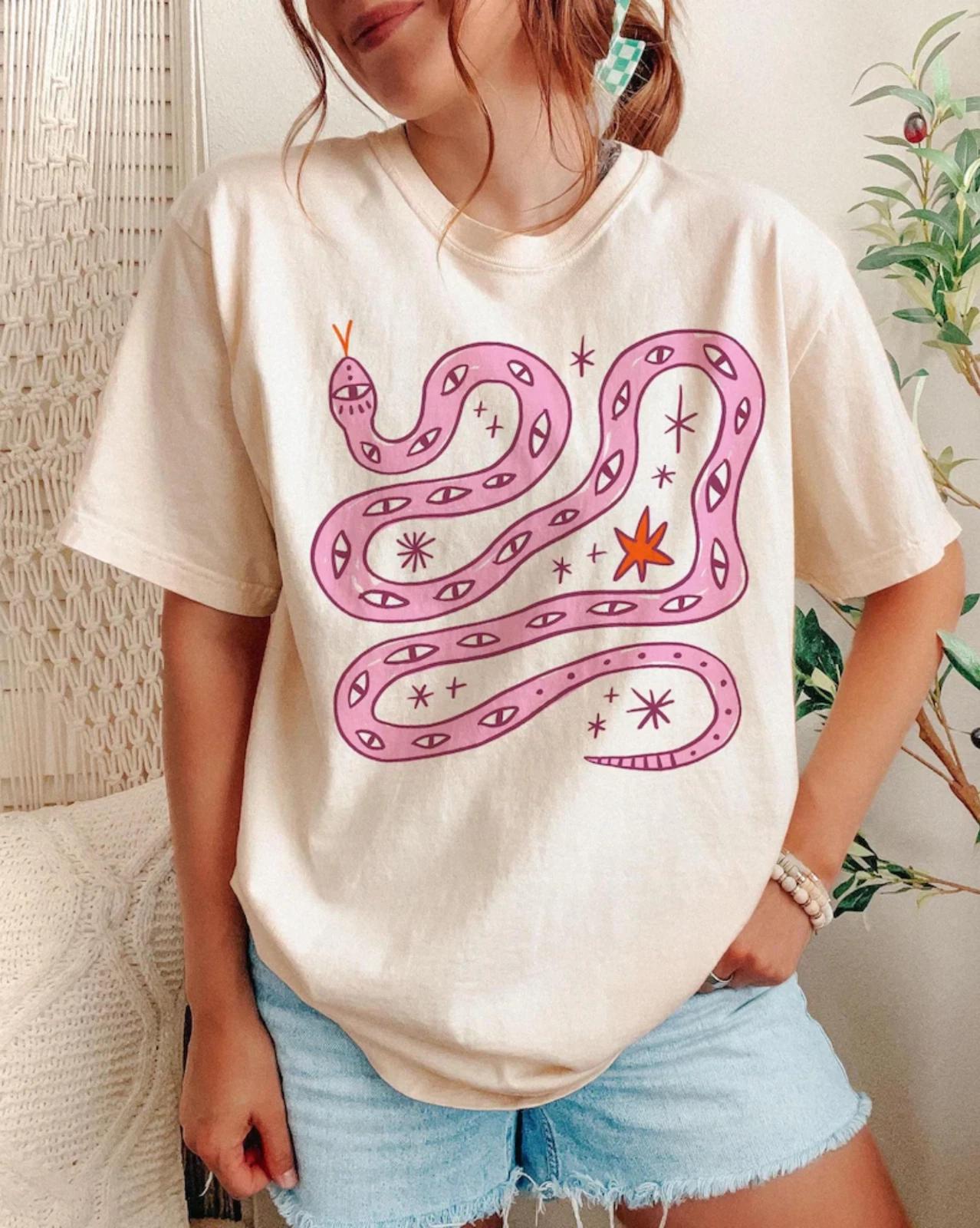 Cute Pink Snake Cartoon Aesthetic Minimal Art Graphic T T-Shirt 3XL