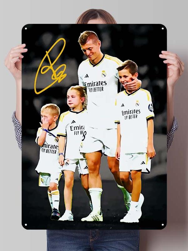 Toni Kroos Posters Football Player Sign Gamer Room Decoration Custom Metal Tin Signs for Room Wall Art Decoration Bathroom Decor