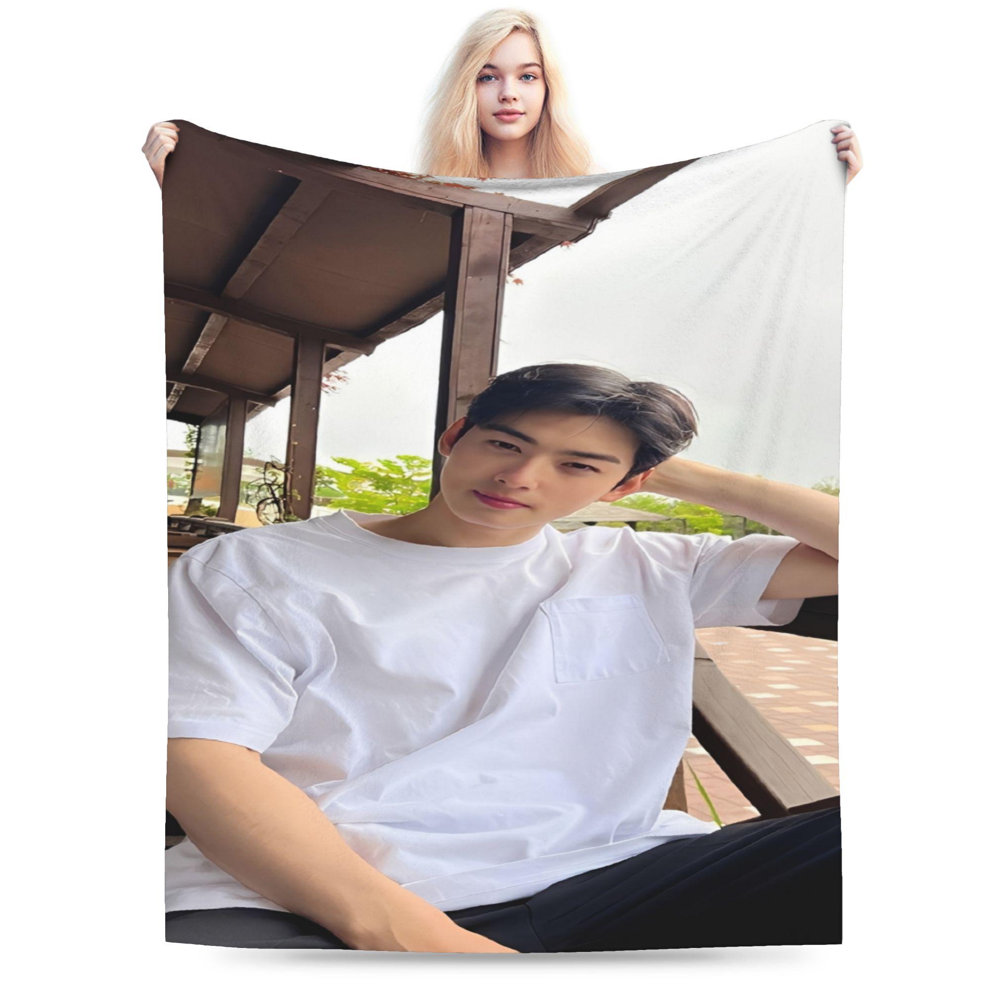 

CHA EUN WOO kpop ASTRO idol Blankets Soft Flannel Novelty Gifts Throw Blanket Quilt 80x60in