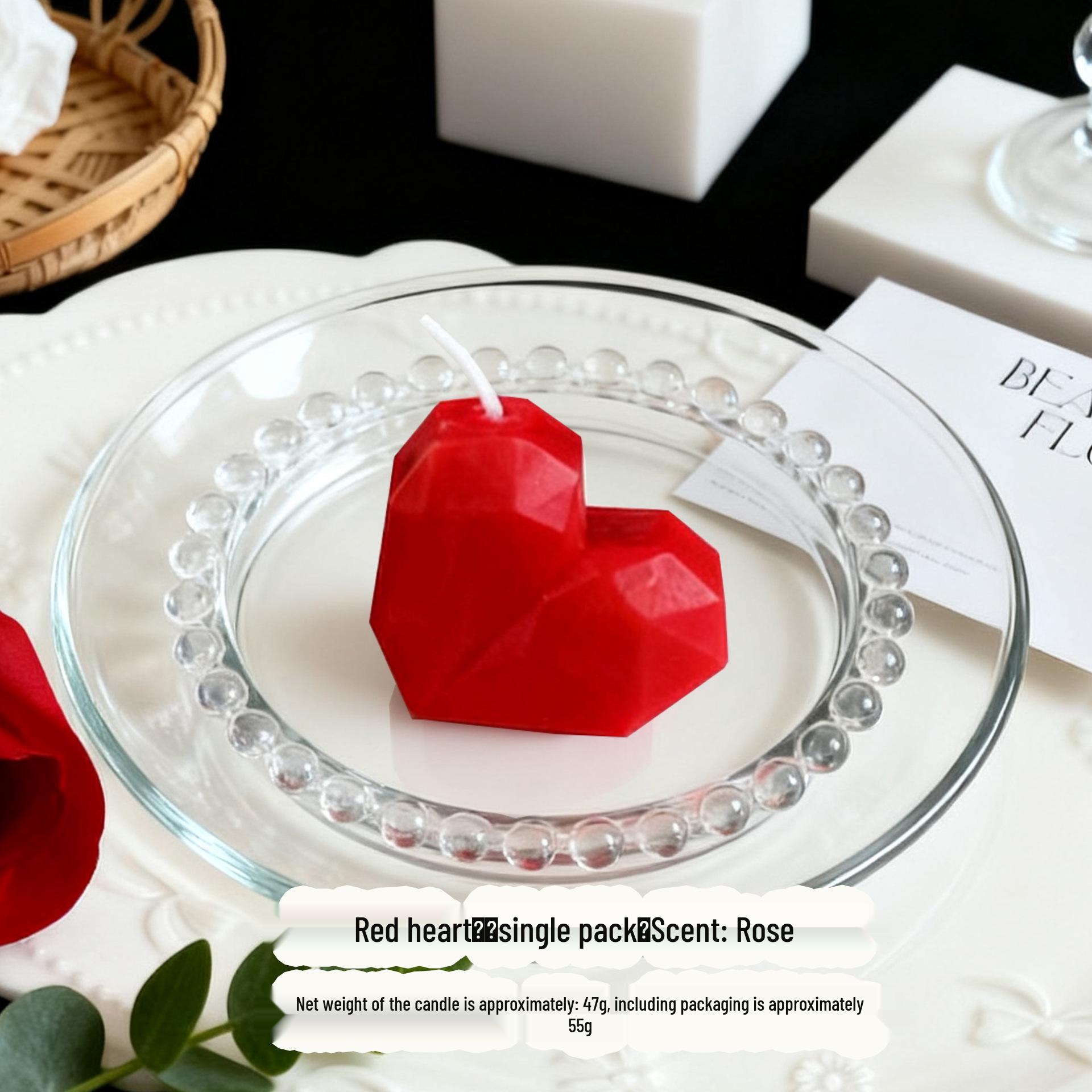 

Heart-Shaped Scented Wax Candle: Creative Souvenir & Photo Prop Gift with High Aesthetic Appeal.