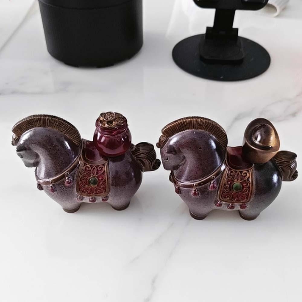 The Tea Favors Resin Foal Statue Rotatable Color-changing Horse Ornament  Tea Set Accessories