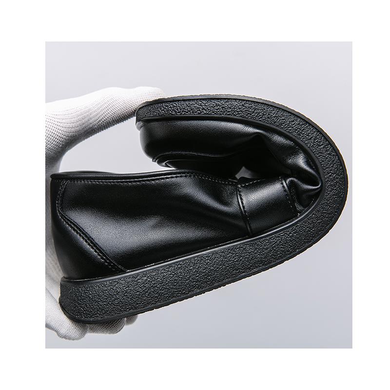 Loafers Men Casual Lightweight Breathable Fashionable Versatile Brand Small Leather Shoes Business Travel Shoes 38-44 Men Shoes