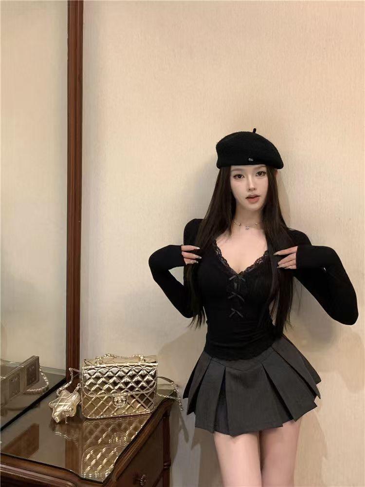 Podzimní zeštíhlující top s dlouhým rukávem, krajkovou mašlí a výstřihem do V pro rok 2024