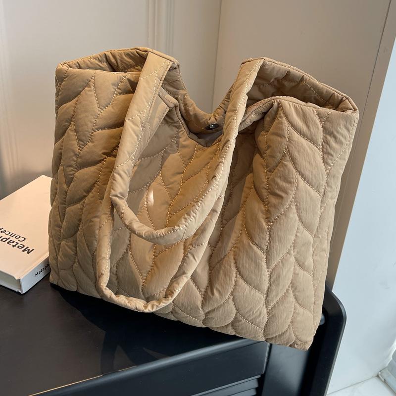 High Quality Handheld Bag Popular Women's Bag New Korean Large Capacity Tote Bag Retro Shoulder Bag Tote Handbag