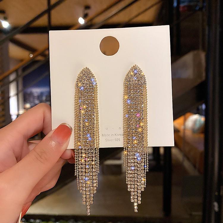 Silver Needle Diamond Water Drop Tassel Earrings - Elegant Court Style, Versatile & Luxurious Design.