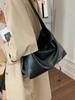 Black Soft Leather Large Capacity Female Bag Fashion Casual Commuting One Shoulder Bags Women's Zipper PU Crossbody Purse