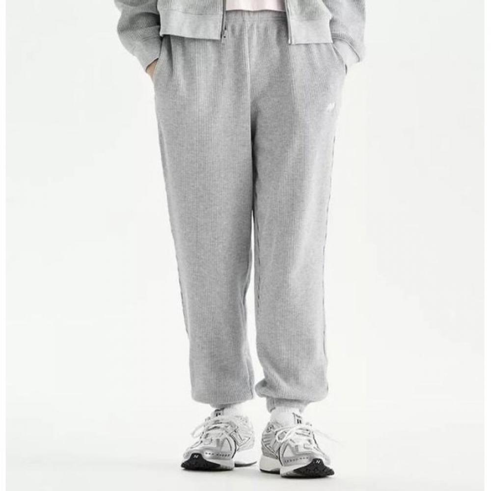 

NeW Balance W Athletics Pants Aa Nbmld4s062 15 59 1.NBMLD4S062 15 M
