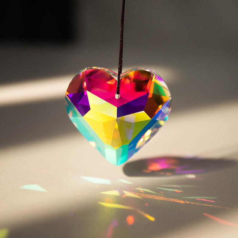 Seven-Color Crystal Glass Heart Ornament for Christmas Tree and New Year Decoration