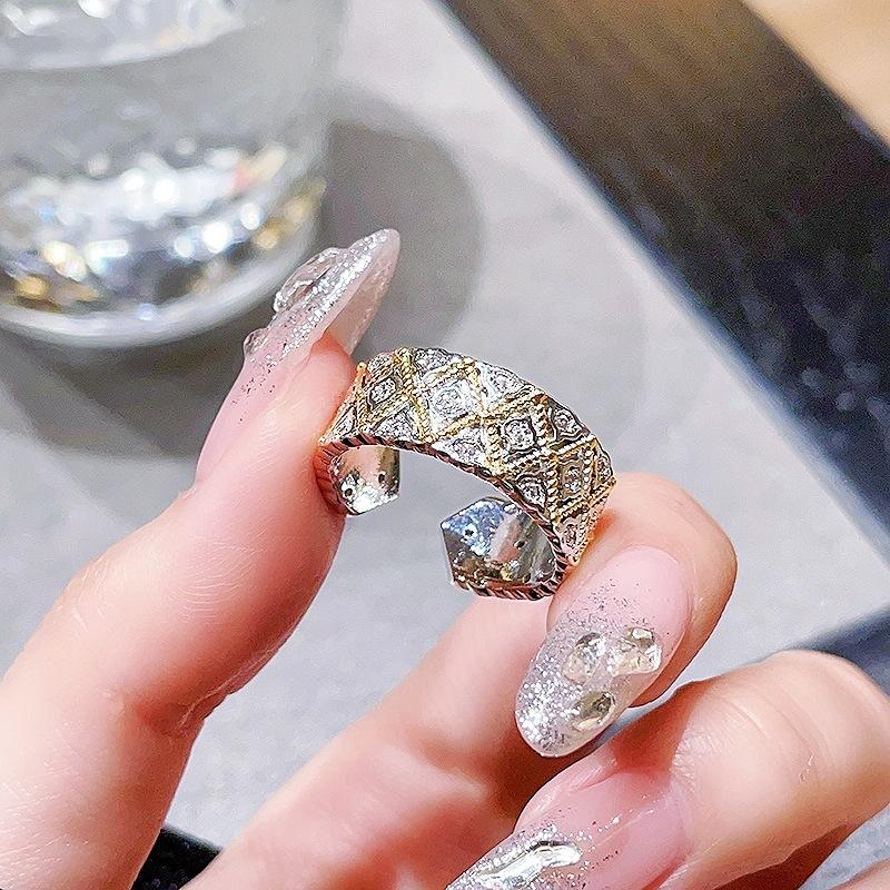 Gold Hollow Pattern Retro Open Ring High Sense Medieval Two-Color Classical Court Style Zircon Ring