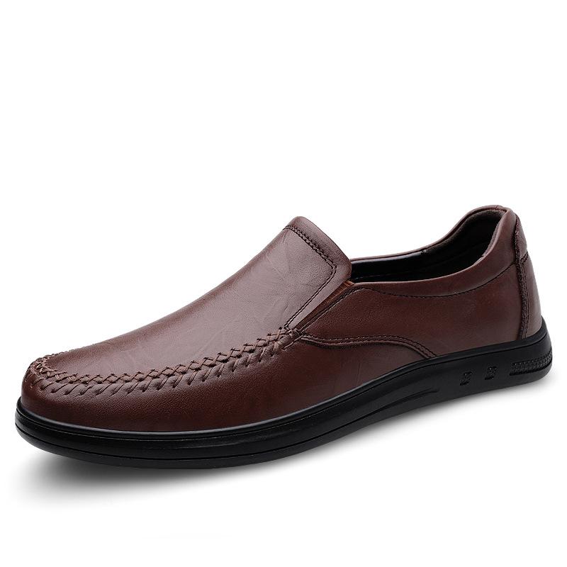

Осенние двухслойные туфли из коровьей кожи в стиле business casual для мужчин, нескользящие и дышащие, средней и пожилой возрастной группы, с мягкой подошвой, кожаные туфли для папы, мужские туфли на одной педали 44 коричневый