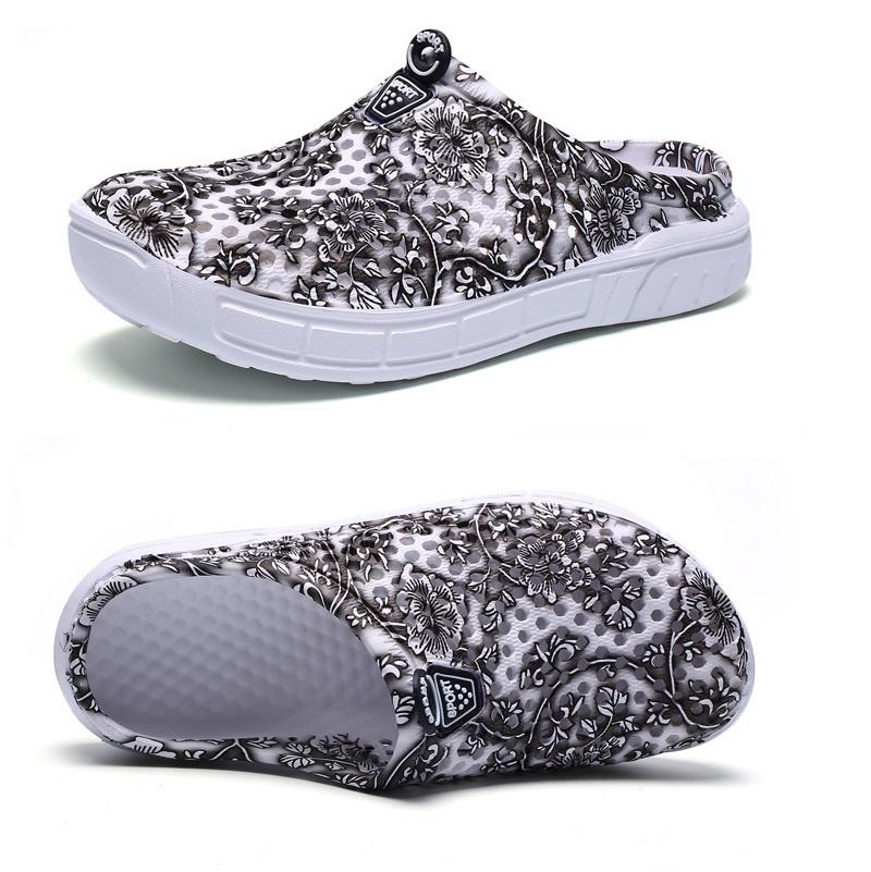 Stylish Women's Summer Garden Wooden Bathroom Slippers For Beach And Home