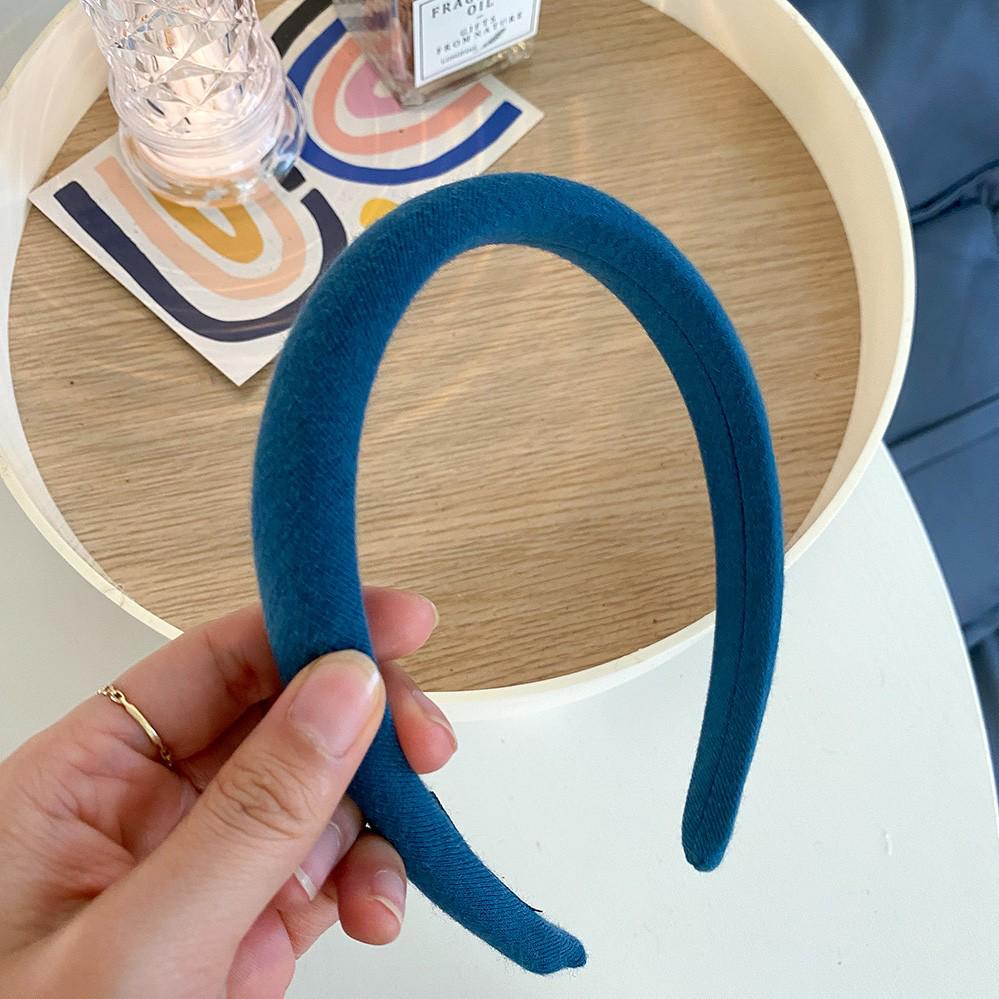 Non-Slip, Cloth-Wrapped Headband for Girls – Comfortable & Secure Hair Organizer, Student-Friendly Design