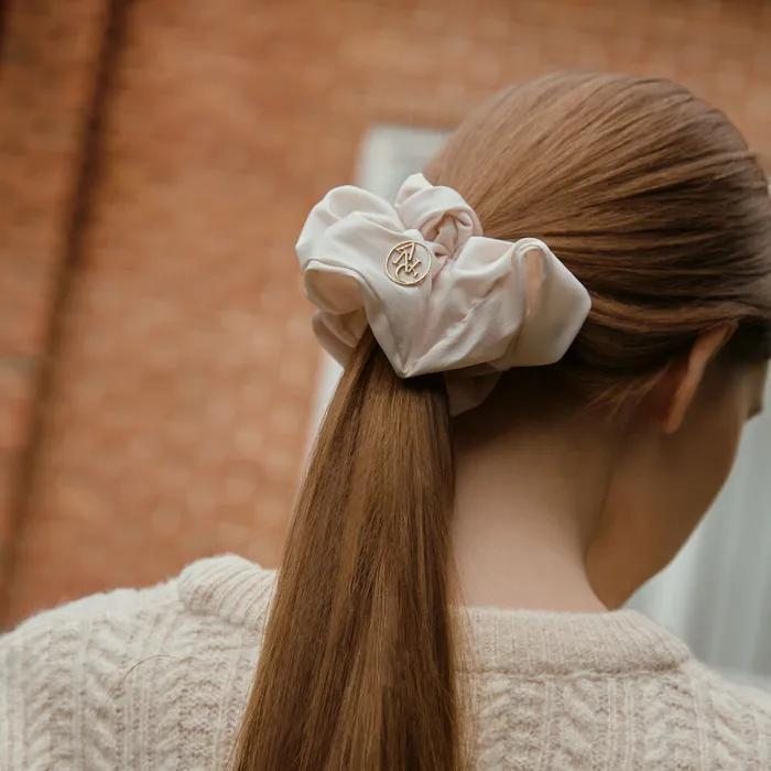 ANC CLASSIC HAIR SCRUNCHIE_BEIGE