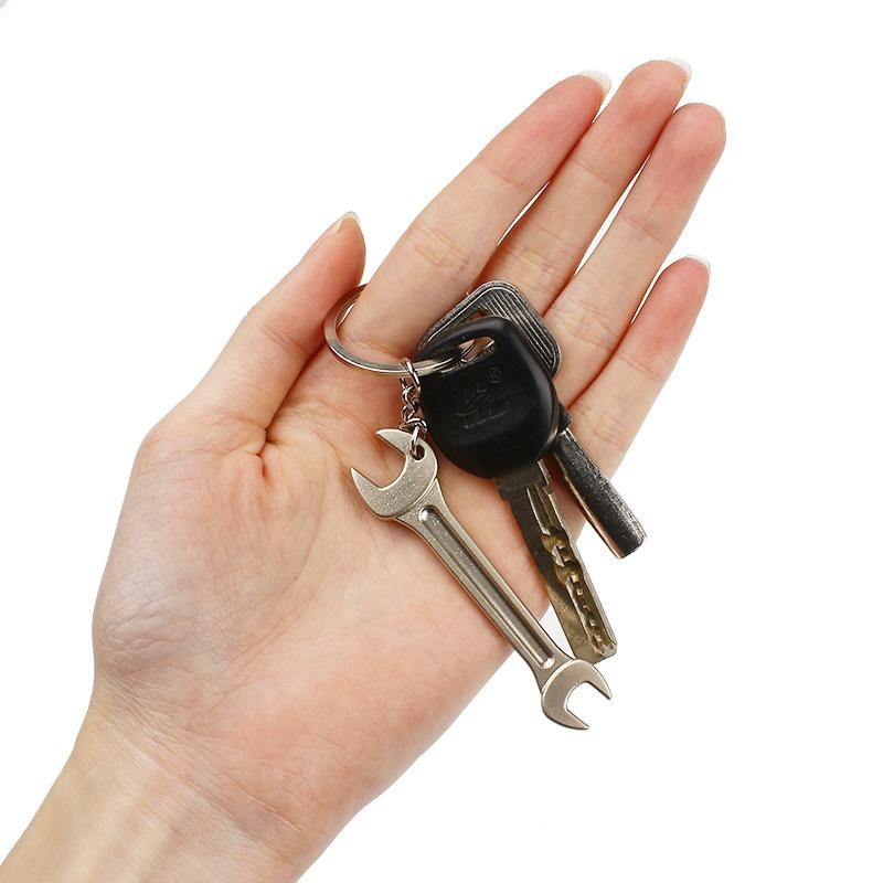 1 Pz Strumento Creativo Chiave Inglese Portachiavi Acciaio Inossidabile Portachiavi Auto Chiave Inglese Simulazione di Alta Qualità Portachiavi Strumenti Novità
