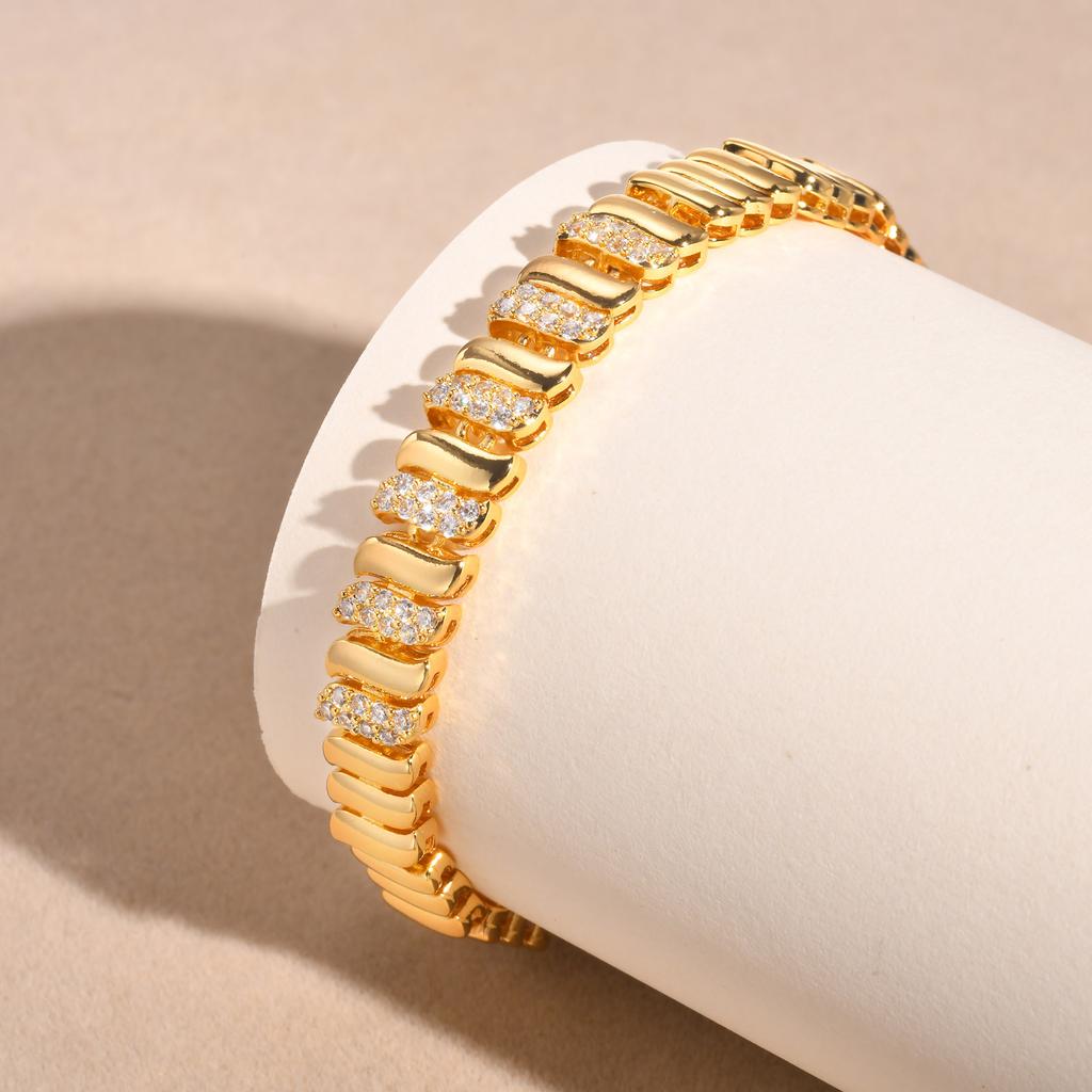 Heart Chain Bracelet Gold Plated Cubic Zirconia Dainty Stackable Jewelry Gift for Women Love Forever Jewelry