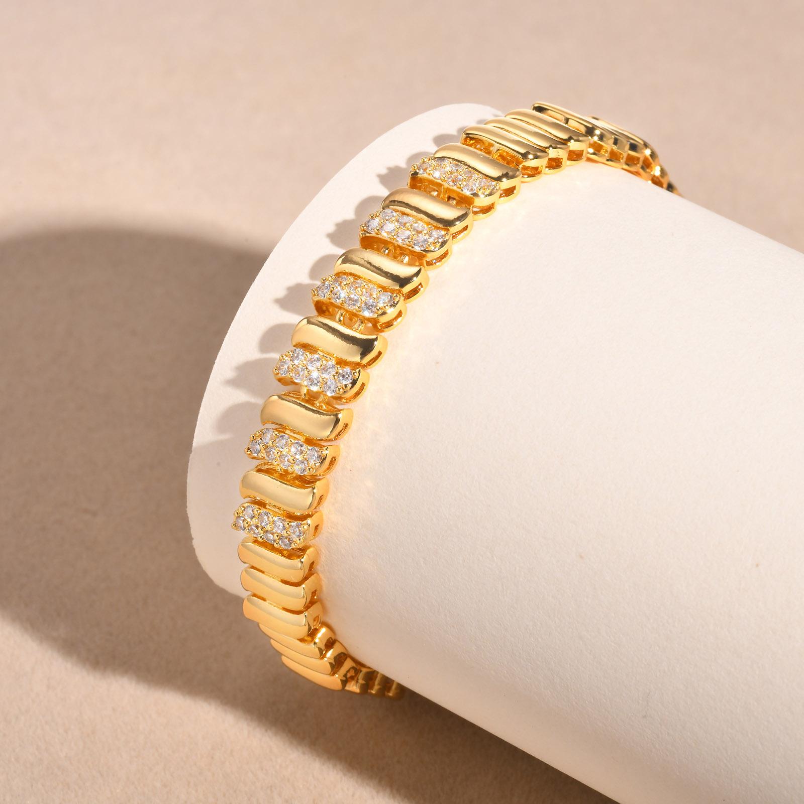 Heart Chain Bracelet Gold Plated Cubic Zirconia Dainty Stackable Jewelry Gift for Women Love Forever Jewelry