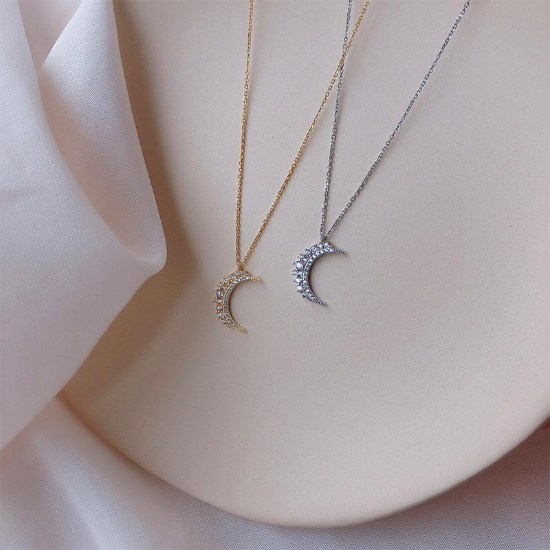 

925 Sterling Silver Pavé Crystal Moon Pendant 14k Gold Plating Clavicle Chain Necklace Women Simple Temperament Wedding Jewelry Gold 45cm