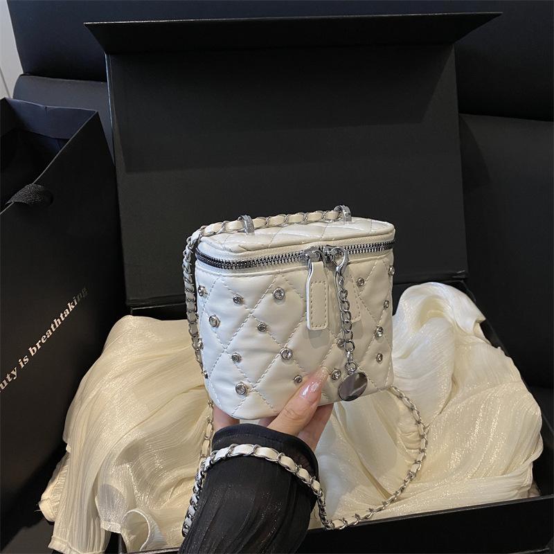 Small Square-shaped Bag, Simple Cross-body Bag, Fashionable Small Chic Checkered Chain Bag Casually