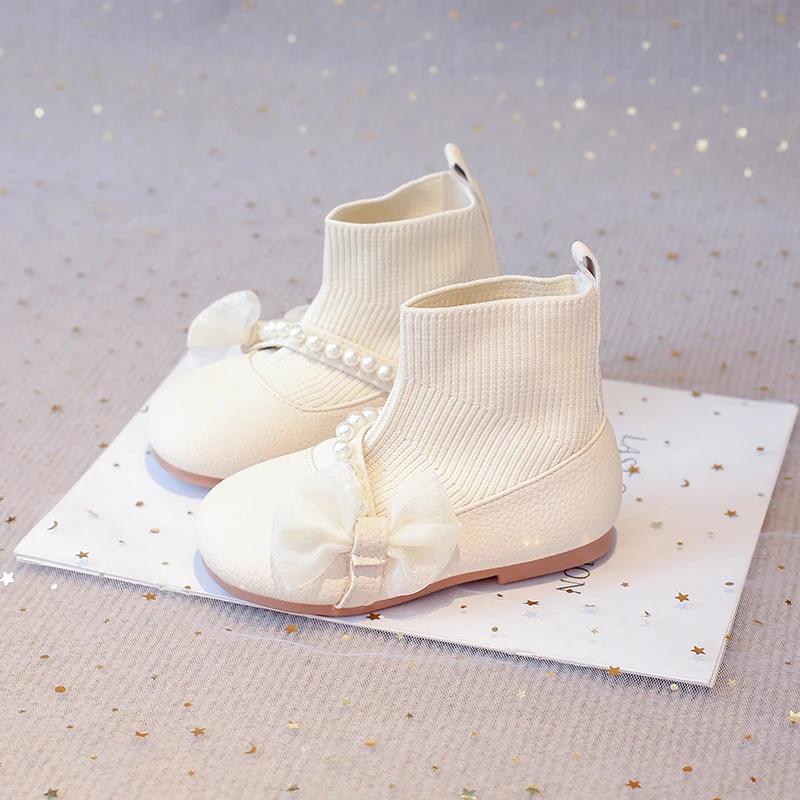 

Ботинки принцессы для девочек 2024 года, осень-зима, абсолютно новые, из искусственной кожи, с бантом, милые, мягкие, детские ботильоны, носки, мягкие, без застежек 21 бежевый