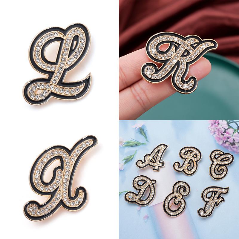 Fashion Women Rhinestone Brooch A-Z English Letter Metal Corsage Pins Crystal Alphabet Jewelry Shirt Clothes Accessories Gift