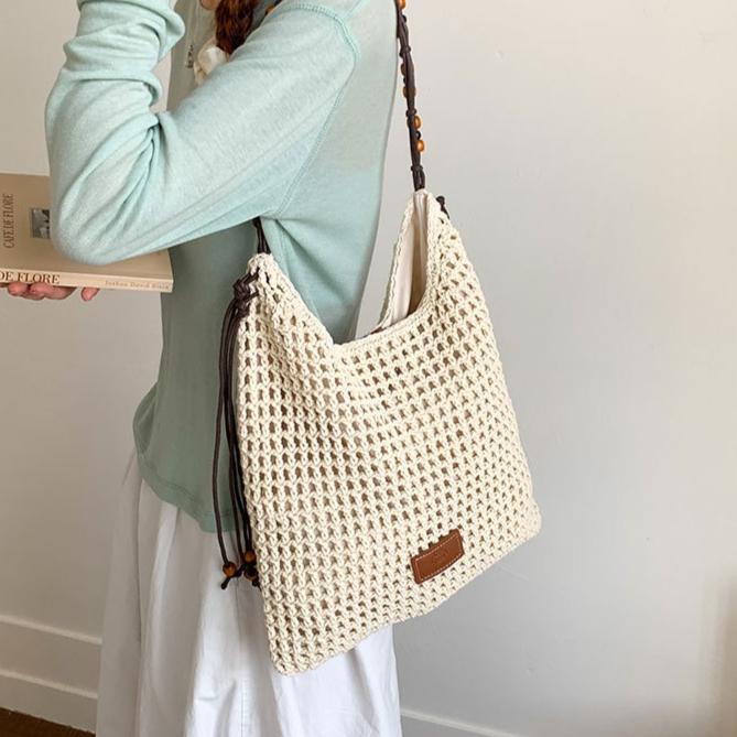 New Straw Bag, Seaside Vacation Style Shoulder Bag, Tote Bag, Literary and Retro Woven Bag, Portable Beach Bag.