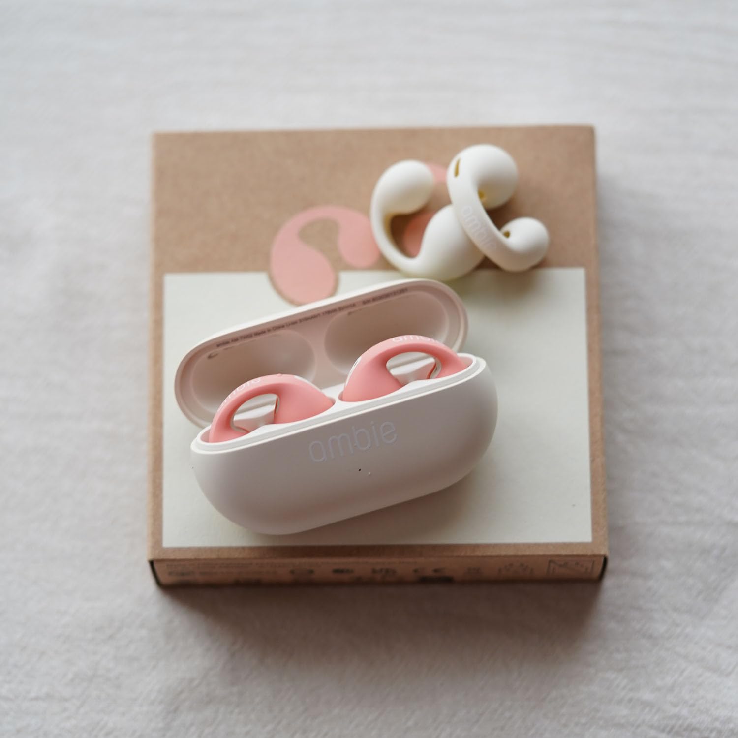 

ambie sound earcuffs Starter Set earphone x AM-TW02 (FLAMINGO Beige)