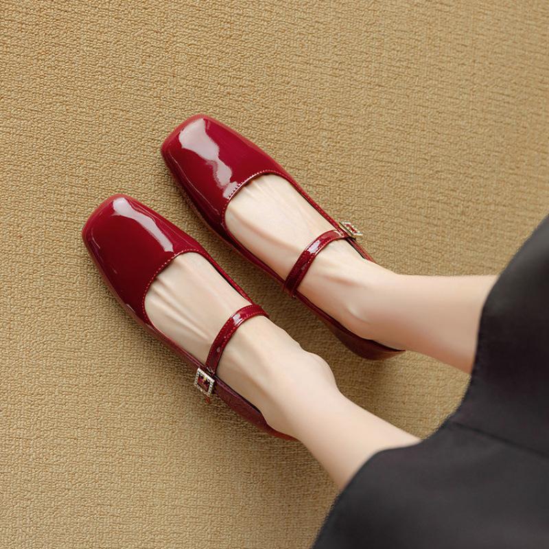 

New shallow-mouth low-top shoes, one-pedal four-season shoes, women s single shoes, low-heeled flats, black square-head leather shoes 39 красный