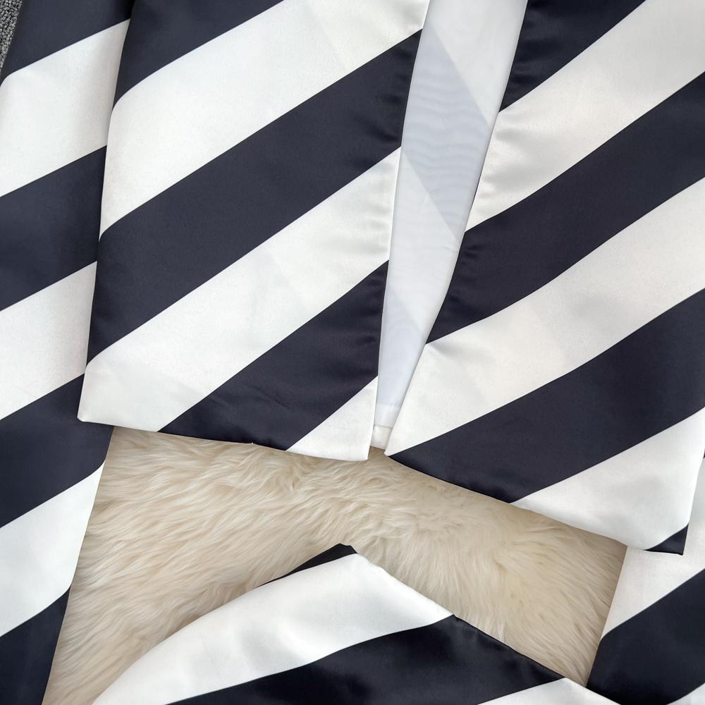 Autumn Fashion Suit Women's Round Neck Short Striped Shirt Two-Piece High Waist Bag Hip Skirt