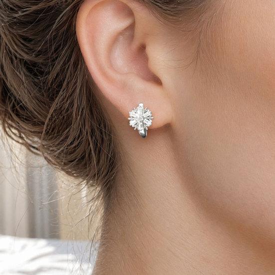 1 Pair Snowflake Stud Earrings for Women, Cubic Zirconia Wedding Engagement Statement Earrings, Winter Snowflake Jewelry Accessory