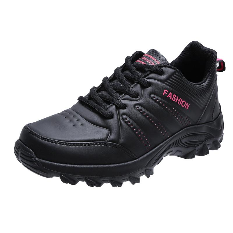Fashion Autumn Winter Black Leather Sneakers Warm Sports Shoes Women Waterproof Lightweight Sneakers Lace Up Flats Sneakers With Fur