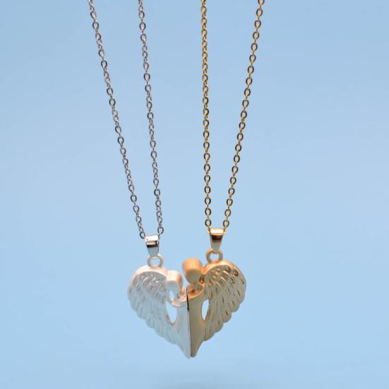1 Set Matching Angel Couple Necklaces Magnetic Heart Angel Pendant Necklaces Romantic Love Heart Necklaces for Couples Valentine's Day Gift