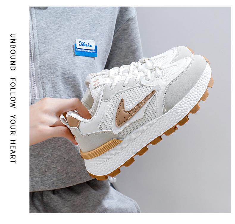 2024 Spring Trendy Women's Thick Sole Korean-Style Running Shoes for Female Students - Forrest Gump Casual Sneakers, Model 6116.