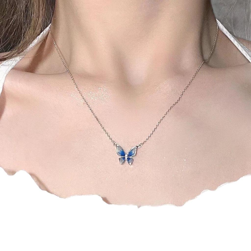 Gradient Blue Butterfly Clavicle Necklace – Elegant Design for Women, Perfect Valentine's Day Gift