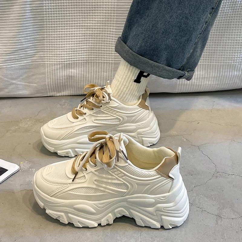 Damesko Flats Sportssko Snøresko Vulkaniserte Sko Kvinnelige Nye Design Hvit Tykk Såle Plattform Fritidssneakers