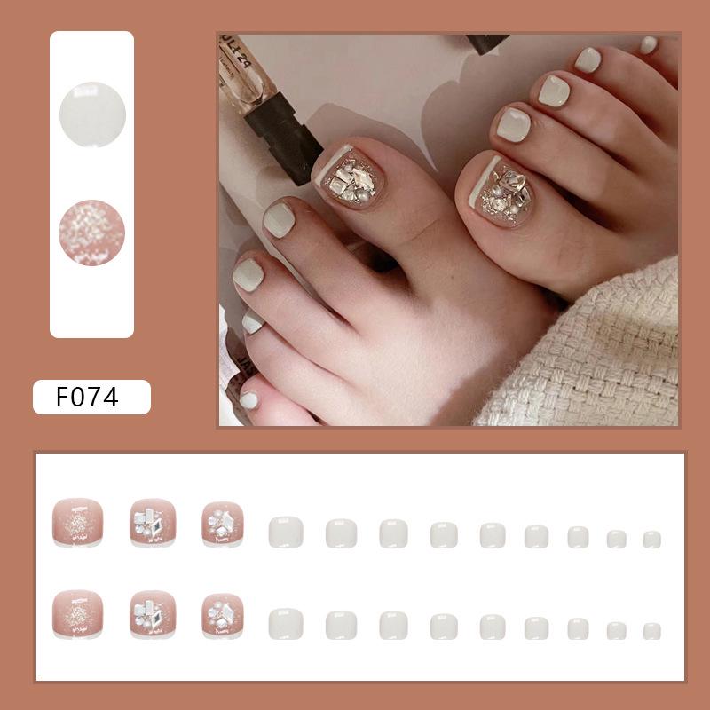 Chic French Diamond Flash Toenail Art: Sweet & Cool Fake Nails for Feet