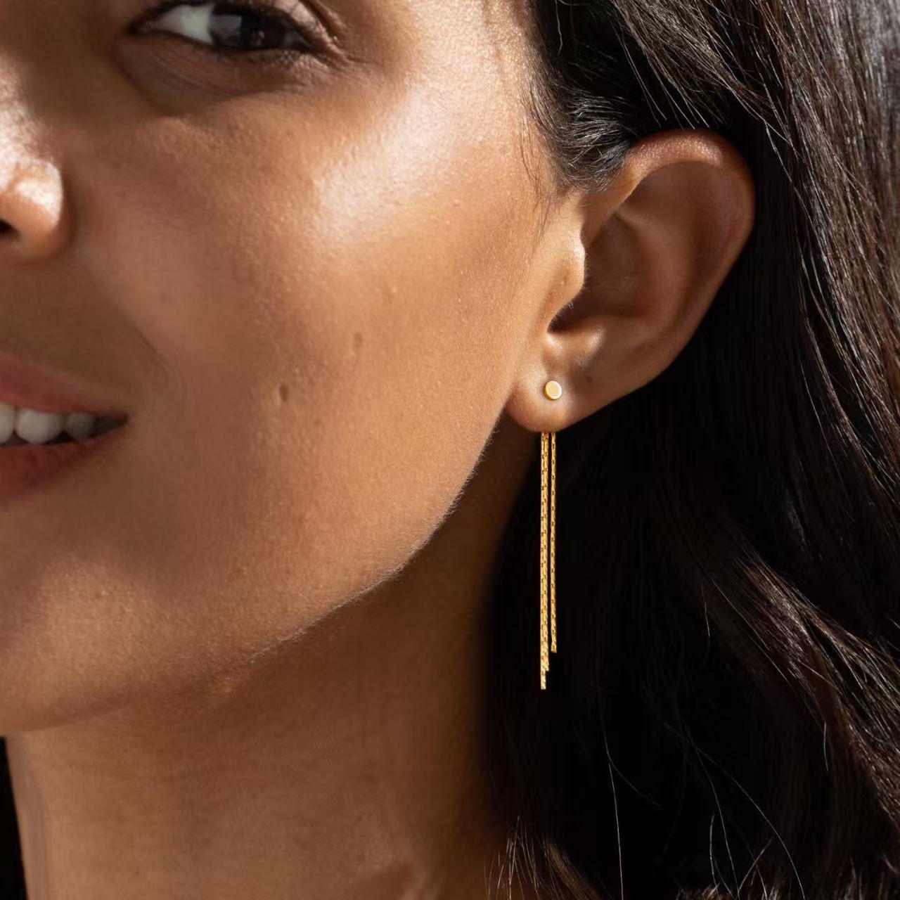 

Elegant Dual-Wear Gold-Plated Tassel Earrings
