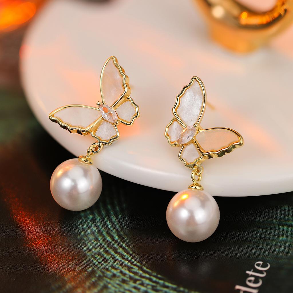 Hochwertiger Luxus Natürliche Muschelohrstecker S925 Silbernadel Ohrringe Leichter Luxus High-End Stil Temperament Ohrringe Frauen