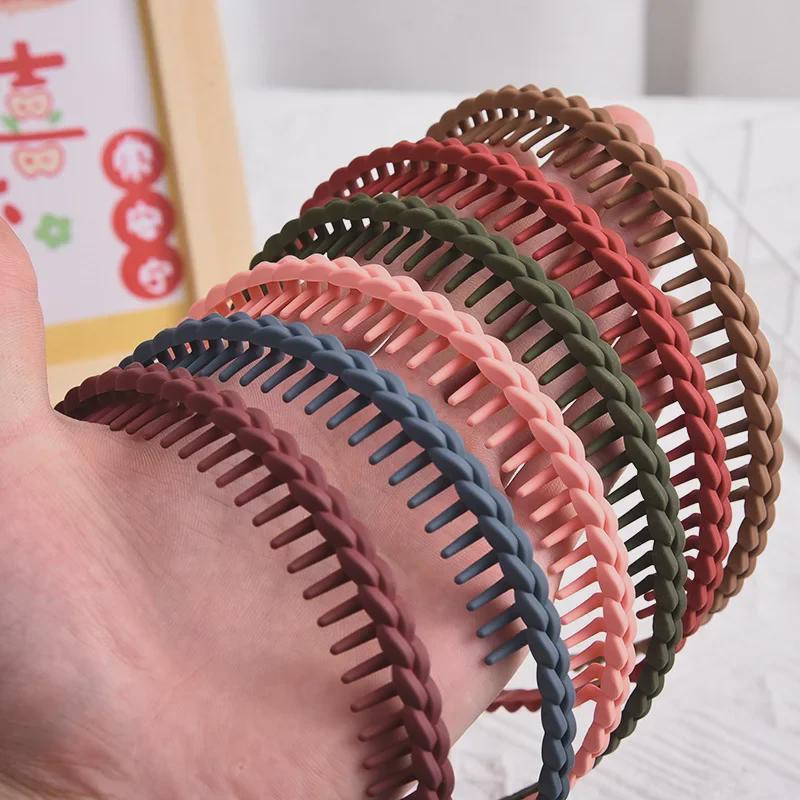 Women’s Non-Slip Hair Hoop with Teeth - 2023 Style Face Washing Headband and Hairpin Bundle