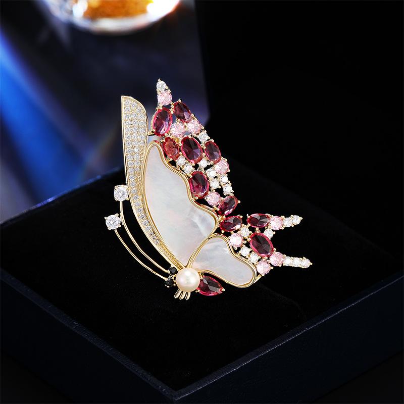 

Высококачественная натуральная брошь-бабочка из жемчуга рябчика, элегантная булавка, осенняя и зимняя одежда, корсаж, куртка, пальто, аксессуары