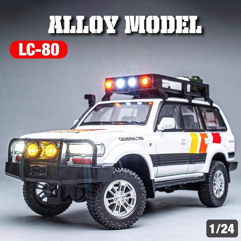 Model ze slitiny Toyota FJ Cruiser Camper v měřítku 1/24, chladný zvuk a světlo, otevíratelný na mnoha místech karoserie, čtyřkolový tlumič