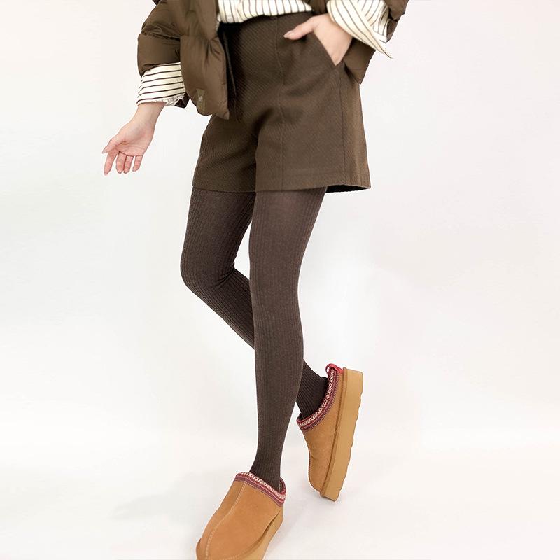 "New Autumn/Winter Gray Ballet-Style Thick Warm Vertical Stripe Tights with No-Drop Design"