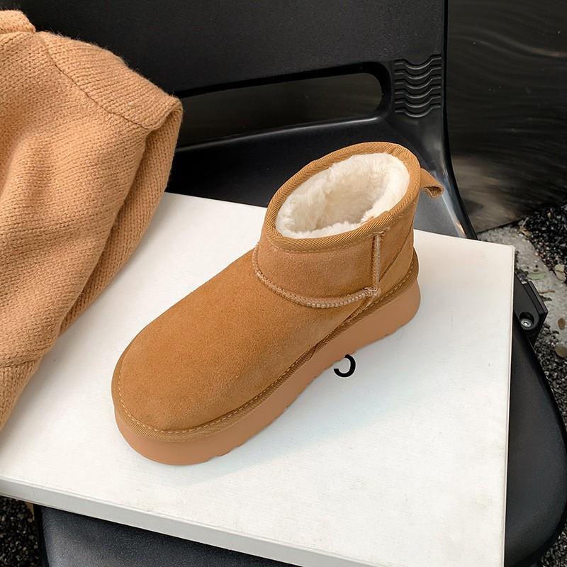 Zhou Dongyu Has the Same Winter Snow Boots for Women with Integrated Thick-soled Leather Short Boots, Piled and Thickened Warm Cotton Shoes.