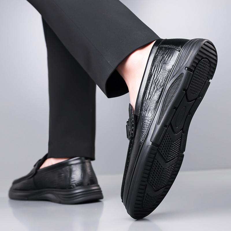 Fashion Mens Wedding Dress Flats 2025 New Party Fashion Walking Shoes Luxury Men Penny Loafers Leather Slip On Casual Business Shoes