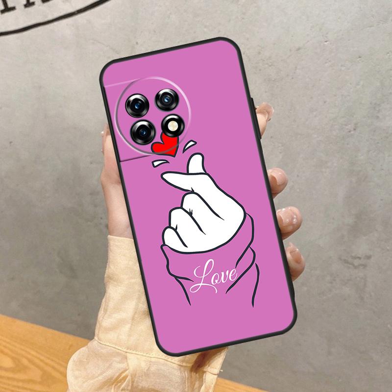Love On The Finger Kpop Hülle Für OnePlus Nord 5 CE 2 3 4 Lite N20 N30 OnePlus 15 13 12 11 13T 10T 12R 13R 15R Abdeckung