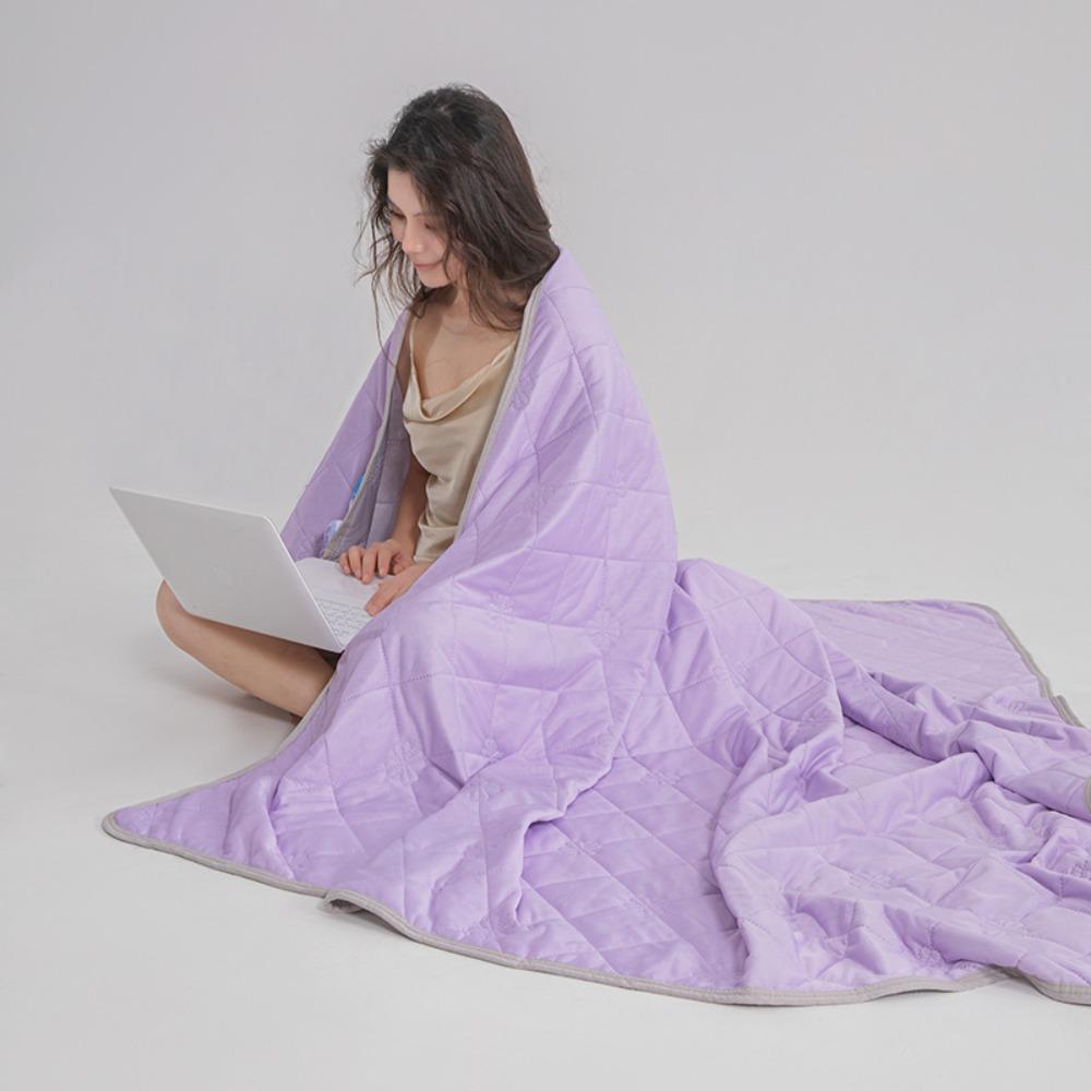 Quilted Summer Sleeping Quilt Lightweight Thin Quilt Duvet Air Conditioning Blanket  Dormitory
