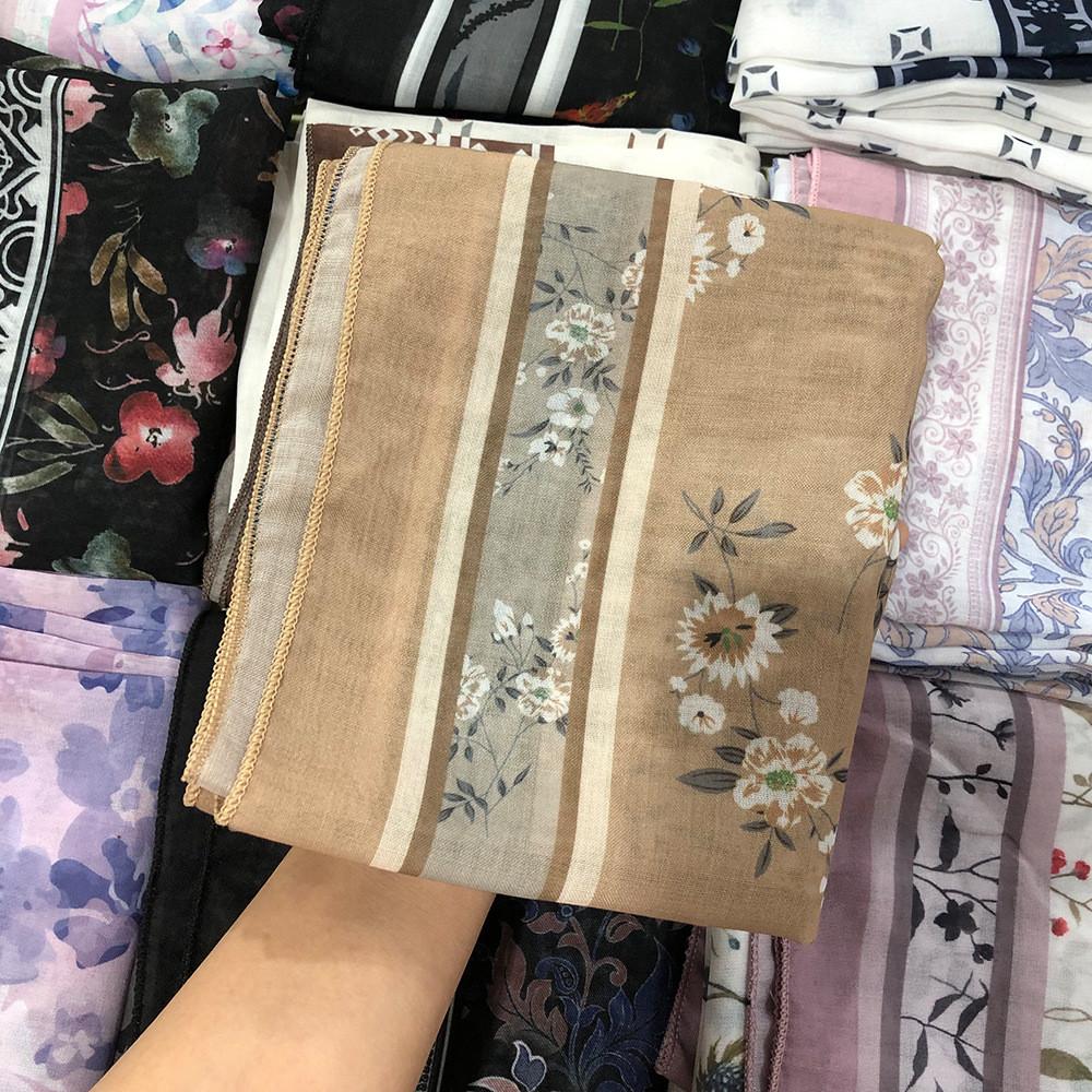 

Enchanting Floral Polyester Sun Protection Scarf For Summer Beach Vacation Wear StyleA
