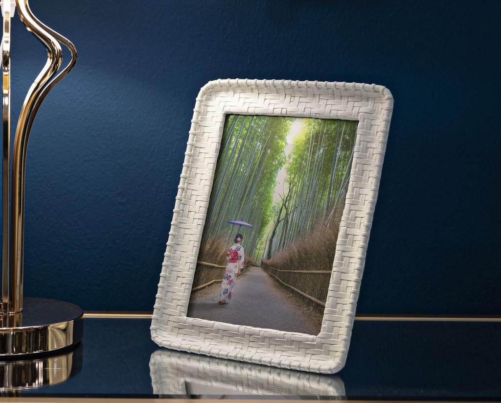 Photoframe Bamboo Style 20.5X2X25.5 Cm (Inside Photo Size Cm 15X20)