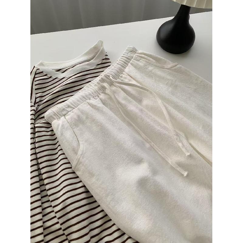 Women's white casual pants, spring/summer 2026, loose high-waisted, elegant straight-leg pants