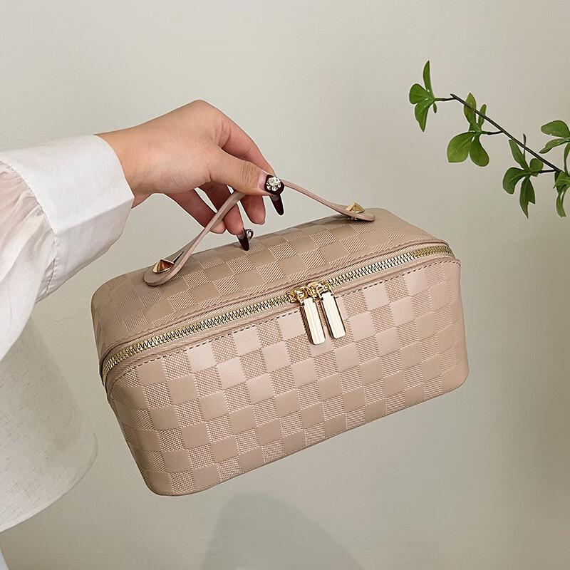 OEING Portable Cosmetic Travel Bag